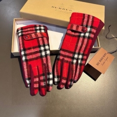 Burberry Gloves