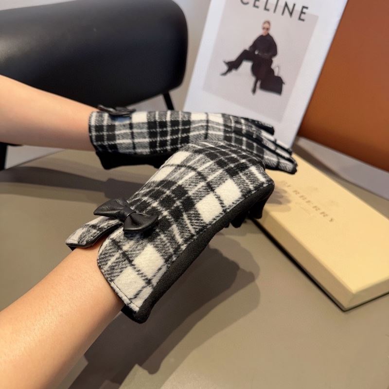 Burberry Gloves