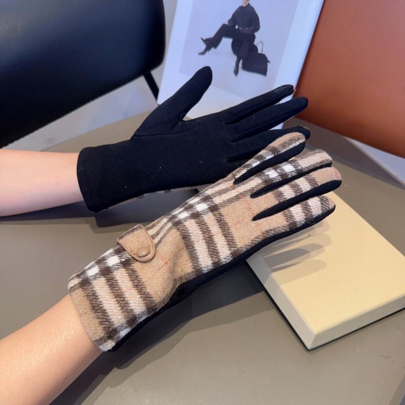 Burberry Gloves