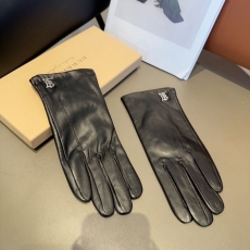 Burberry Gloves