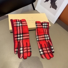 Burberry Gloves