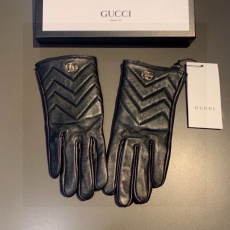 Gucci Gloves