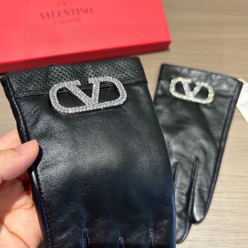 Valentino Gloves