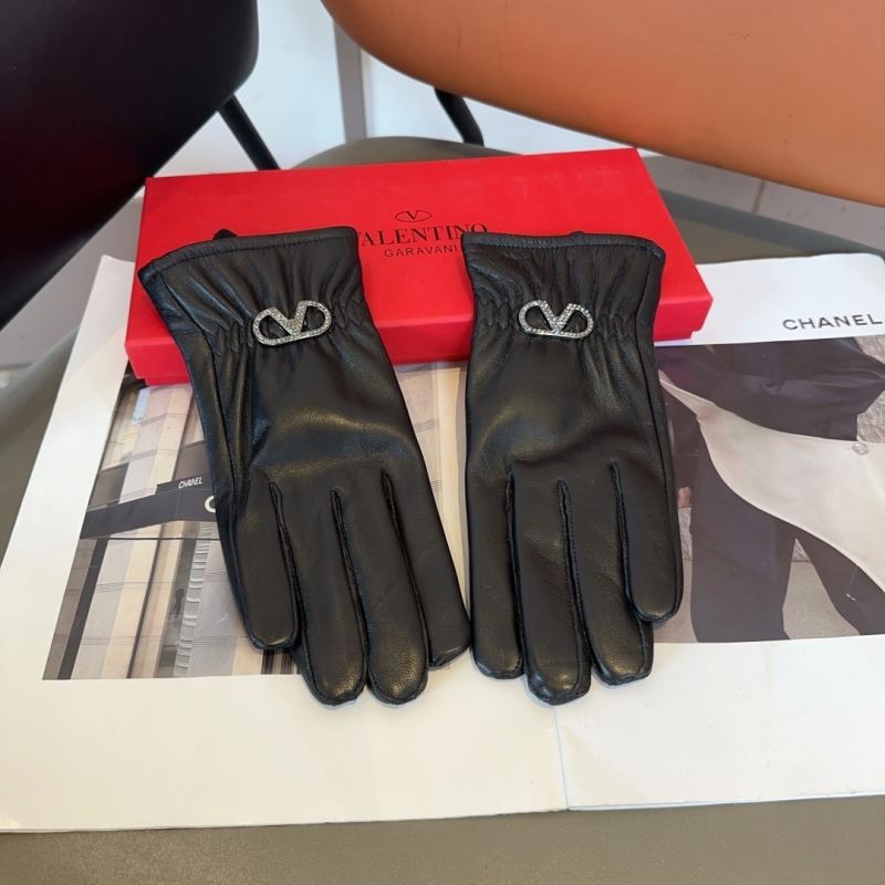 Valentino Gloves