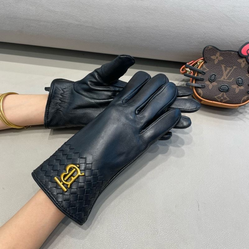 Burberry Gloves