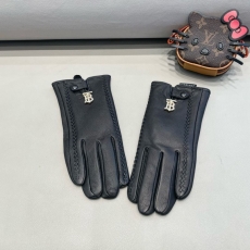 Burberry Gloves