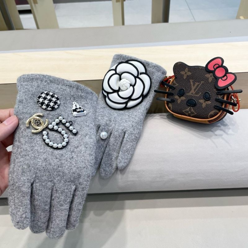 Chanel Gloves