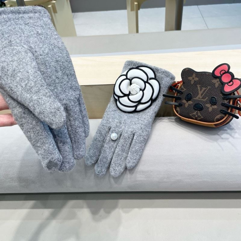 Chanel Gloves