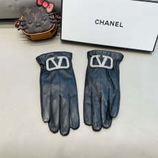 Valentino Gloves