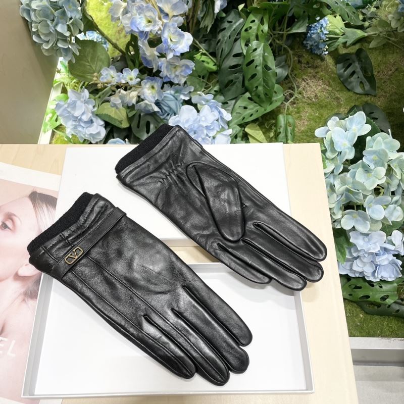 Valentino Gloves