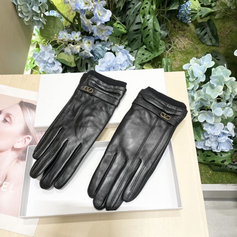 Valentino Gloves